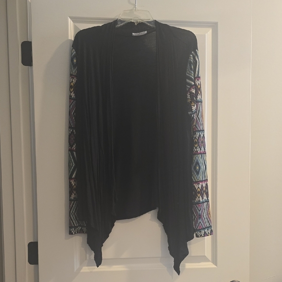 Chic Black Cardigan with Multicolor Patterned Sleeves - Picture 1 of 1